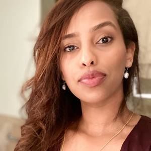 Meet your Posher, Fifi